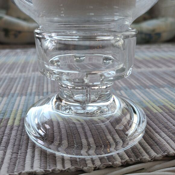 Vintage Avon President's Club 1996 Luminarc Glass Hurricane Lamp Sleigh Ride - Picture 9 of 10